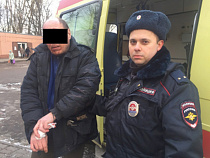 Разбойник в медицинской маске пытался обобрать микрокредитную организацию