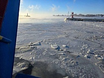 База ВМФ оказалась беспомощна перед простым льдом у Балтийской косы