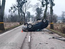 На дороге в Гвардейском районе перевернули «Лексус»