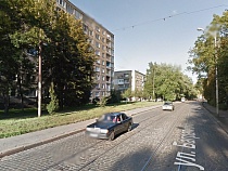 ГИБДД ищет водителя тёмного авто, сбившего подростка на улице Багратиона