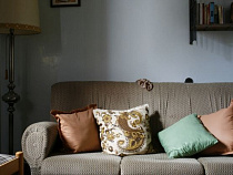 Житель Калининграда судится с продавцом из-за скрипучего дивана