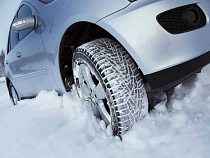 С нового года автомобилистов, не укомплектованных зимними шинами в зимний период, будут штрафовать
