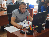 Сразу два работодателя заплатят штраф за одного сотрудника 