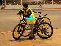 С 16-летнего велосипедиста, сбившего женщину, взыскали 100 тысяч рублей