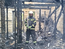 В Янтарном в огне погиб человек