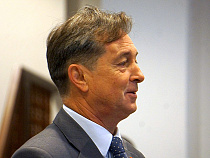 Депутат предлагает дресс-код для журналистов в Калининградской облдуме