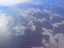 Появилось видео полёта самолёта из Калининграда надо льдами Финского залива