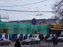 Центральный рынок в Калининграде отключили от холодной воды