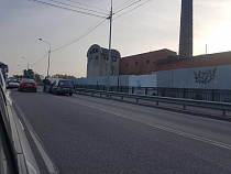 Не суйтесь! Из-за ДТП на Аллее Смелых заблокирован Балтрайон