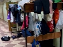 Скандал поможет открыть гардероб в престижном лицее Калининграда? 