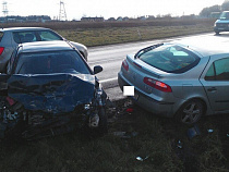 ДТП под Гурьевском: от столкновения искорежило два автомобиля