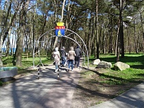 В Пионерском продали частнику участок у городского парка «Сосновый бор»