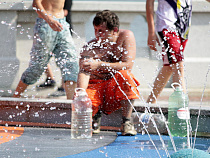 Как пережить жару: советы МЧС