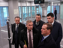 Дмитрий Медведев рассказал о сроках до 5 лет лишения свободы за добычу янтаря бандами