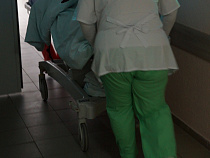 Хирург, по вине которого скончалась 70-летняя пациентка, предстанет перед судом