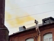 В Калининграде из бывшего госпиталя времён Кёнигсберга пошёл необычный дым