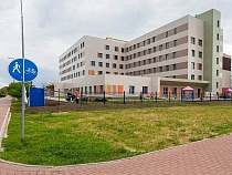 Алиханов назвал срок открытия новой поликлиники в Калининграде