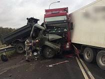 В фуре, попавшей в жуткое ДТП на Окружной, была беременная женщина