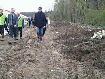 Алиханов прокомментировал закрытие кинотеатра и ТЦ