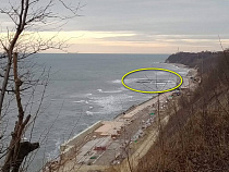 В Светлогорске вбивают буны у нового променада