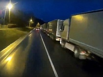 Сотни фур застряли на границе Литвы и Калининградской области 