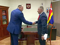 СМИ: Экс-губернатор передал дела своему преемнику Зиничеву (видео)