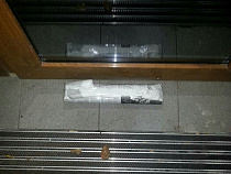 В Калининграде в подъезде жилого дома обнаружили подозрительный сверток