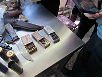 В МАПП Чернышевское задержали водителя грузовика с арсеналом оружия