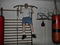 Офицер Балтфлота за взятки повышал до максимума уровень физической подготовки