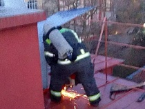 В Калининграде сгорела надстроенная в Центральном районе квартира