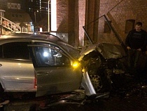 В Калининграде Mercedes въехал в Королевские ворота