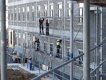 Подрядчику онкоцентра выставили претензию на неисполнение 74% работ