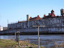 Министерство: в 10 замках Калининградской области опасно находиться