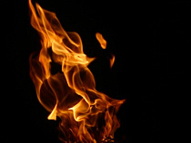 В Калининградской области на остановке загорелся автобус