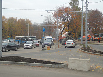 Открыто движение по кольцевой развязке на площади Василевского