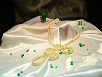 Калининградский янтарный комбинат презентовал коллекцию уникальных русских изумрудов 