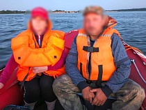 Мужа с женой уносило в залив от замка Бальга