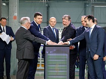 Алиханов рассказал о беседе с Щербаковым в кабинете Мантурова