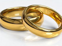 В Калининграде молодой любовник ушёл от женщины с её золотом