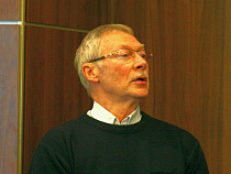 Художник чуть не расплакался, получив янтарь от Калининградского янтарного комбината