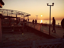 Женщина получила серьезную травму во время прогулки по променаду в Балтийске