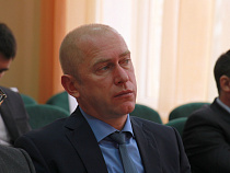 Олег Кутин покидает администрацию Нестерова