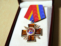 Павел Астахов награжден медалью "За заслуги перед Калининградской областью"