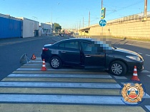 Отъезжавший от алкомагазина «Рено» наехал на 12-летнего ребёнка