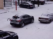 Автомобилистов Калининграда попросили не парковаться из-за уборки снега