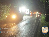 Три автомобиля наехали на человека под Калининградом