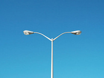 Антон Алиханов поручил на год раньше осветить улицу в Прибрежном 