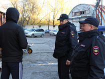 Сотрудника табачного завода подозревают в краже 250 пачек сигарет