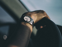 У механика энергокомпании угнали авто, пока он осматривал счётчики