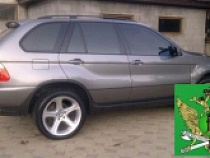 В Калининграде женщина, скрываясь от ареста, едва не задавила пристава